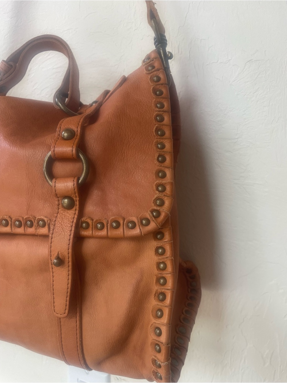 BED STU Messenger studs crossbody bag*11x13 - Picture 6 of 16